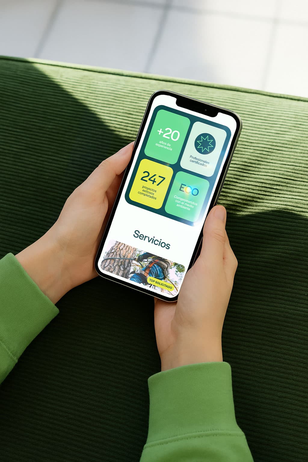 Vista móvil de la web de jardinería